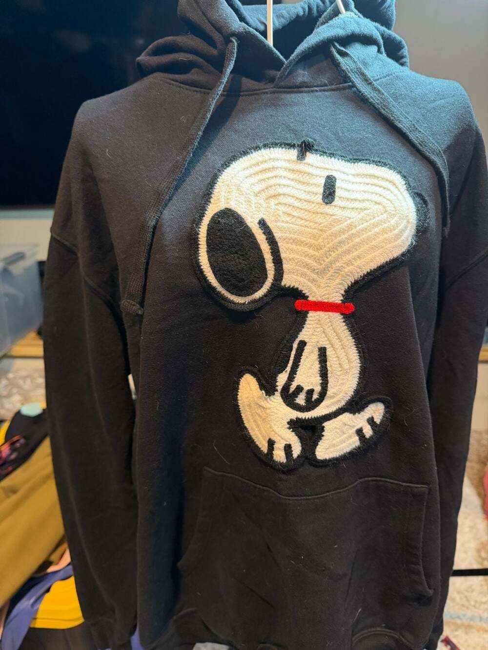 Peanuts Snoopy Black Hoodie Sweatshirt with Large Embroidered Patch XXL - Picture 2 of 5